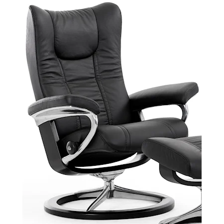 Medium Reclining Chair with Signature Base